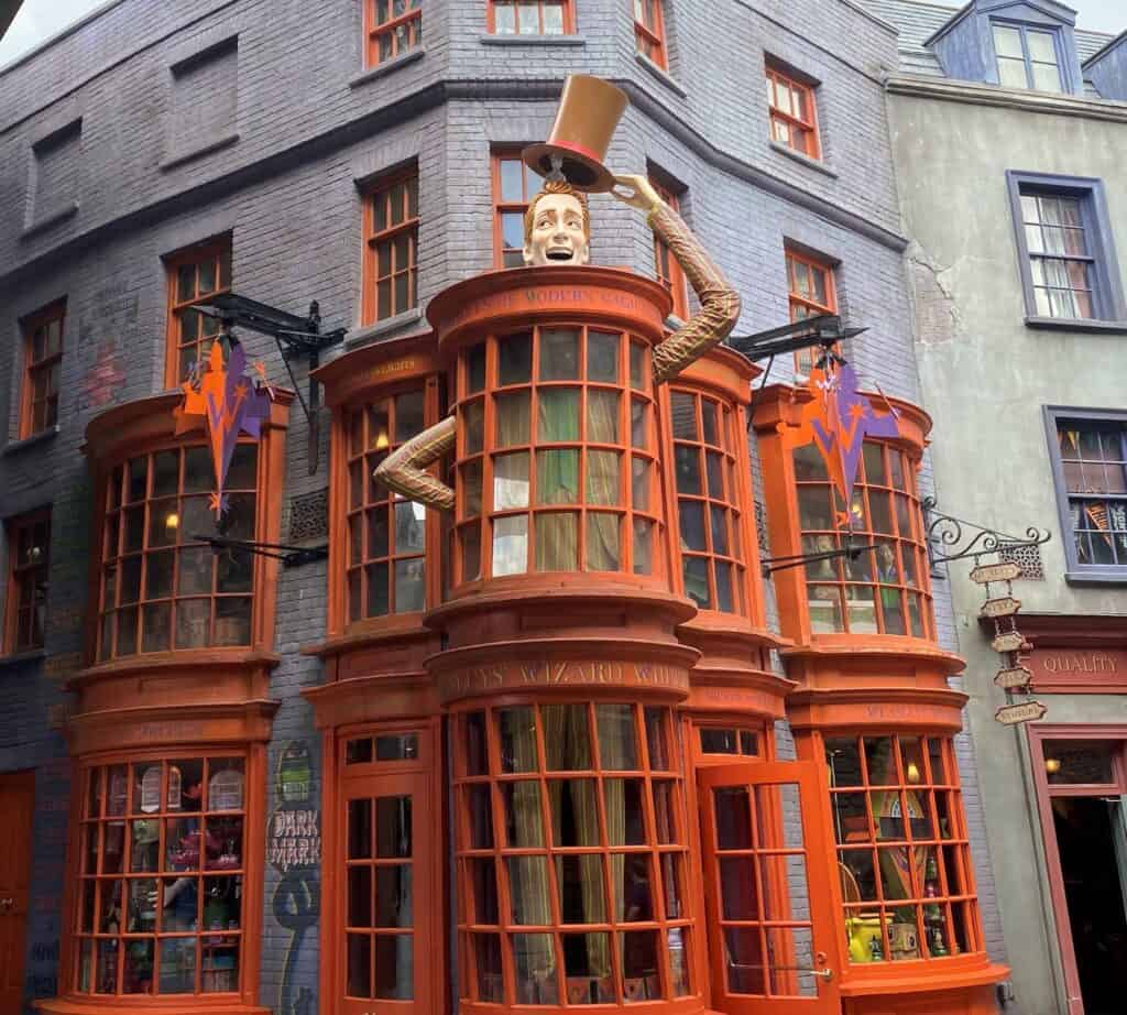 Secrets of Hogsmeade and Diagon Alley Wizarding World of Harry Potter